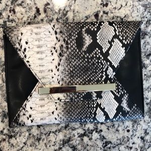 NWOT Envelope Clutch
